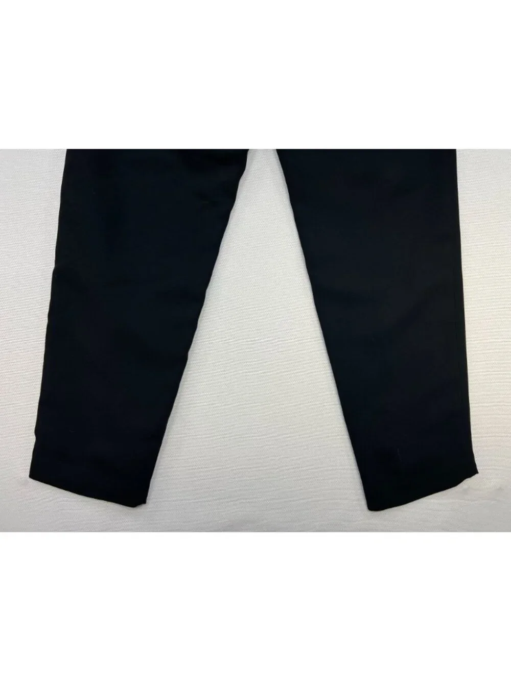 Gantos Women's Straight-Leg Pants Pleated Front Stretch Size 8 Black Solid