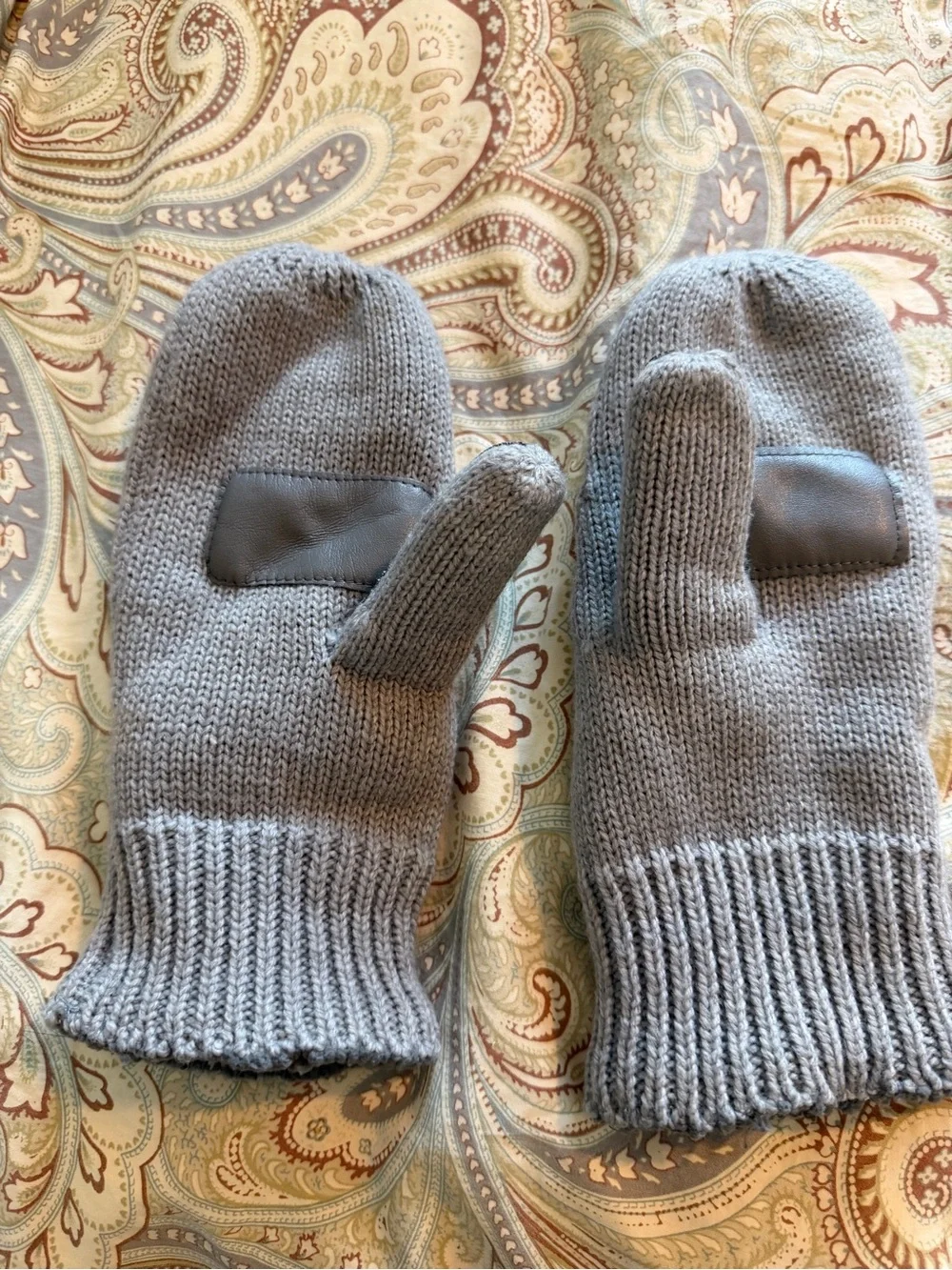 isotoner soft knit