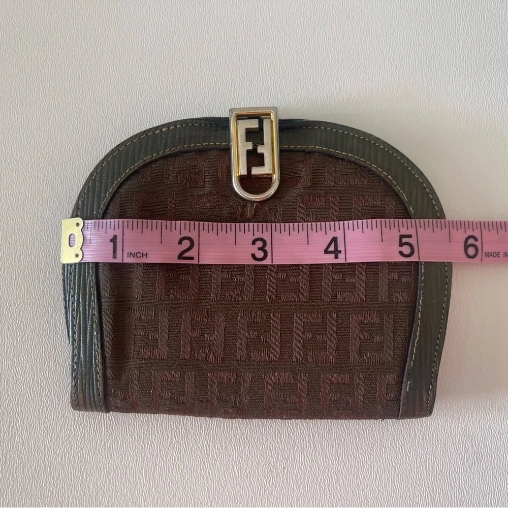 Fendi free clip