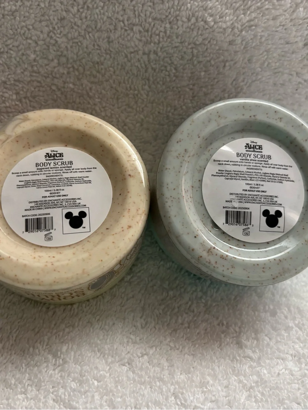 2 new sealed Alice in wonderland body scrubs