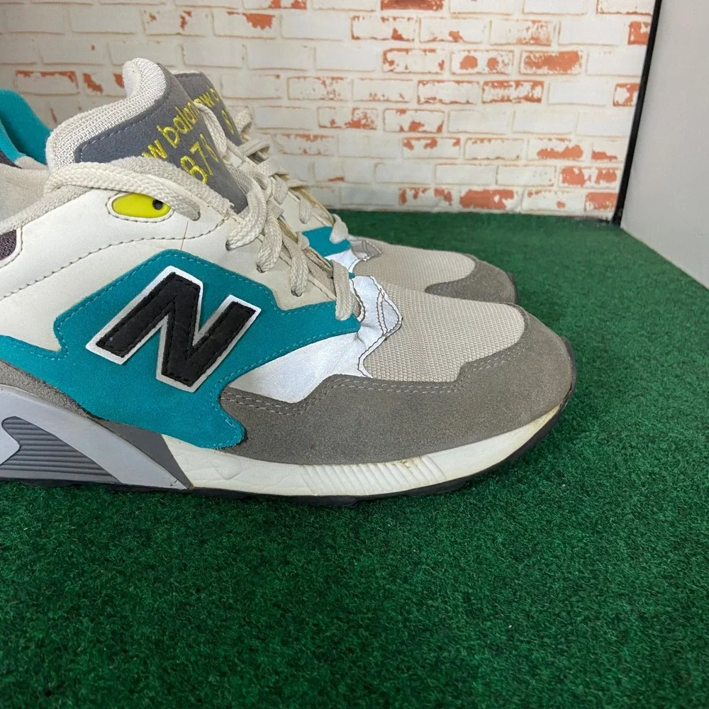 New Balance great preowned