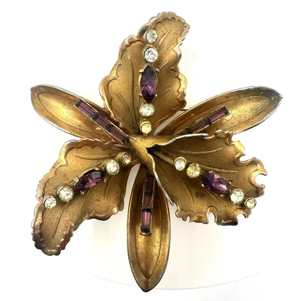 Vintage gold tone purple clear rhinestones large 3D iris flower brooch