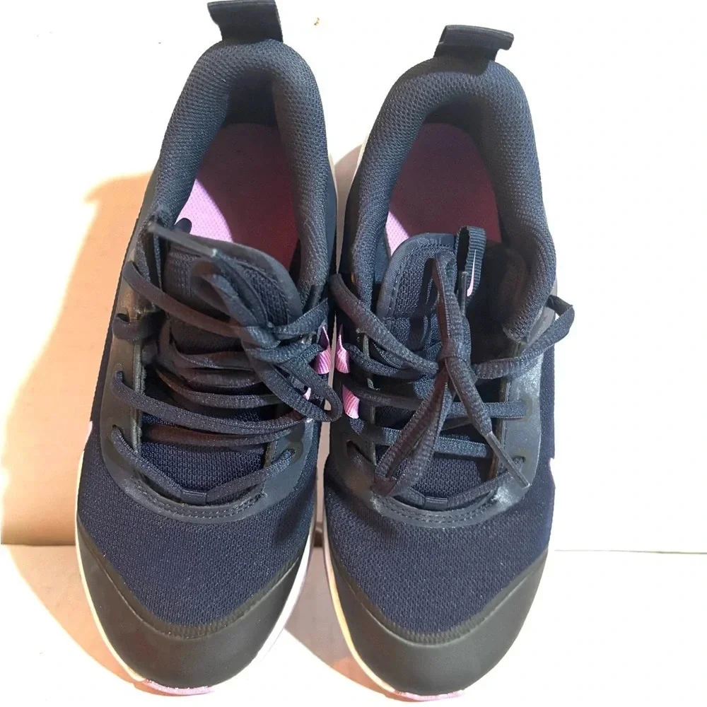 Nike sneakers omni