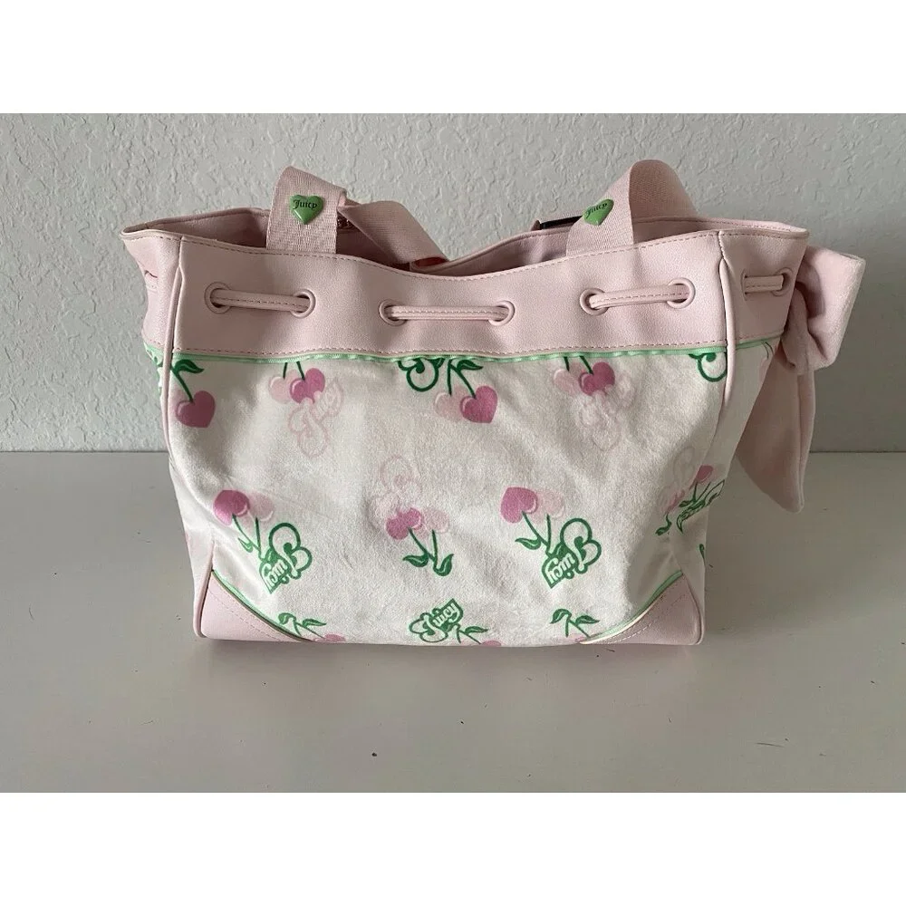 Juicy Couture ship concerns pink