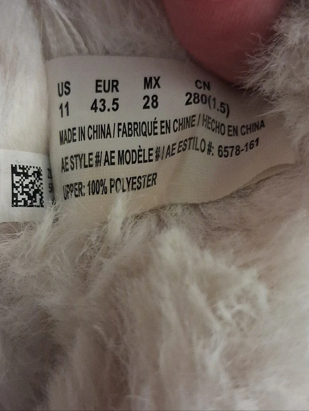 American Eagle Outfitters slippers excellent eagle