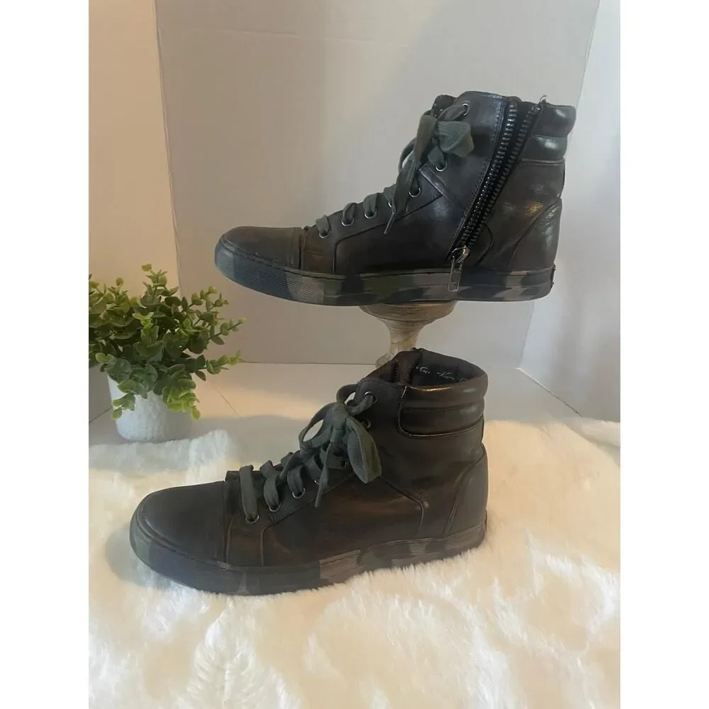 Kenneth Cole kenneth cole