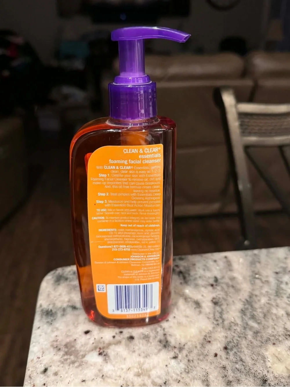 Clean & Clear Essentials Foaming Facial Cleanser — Orange