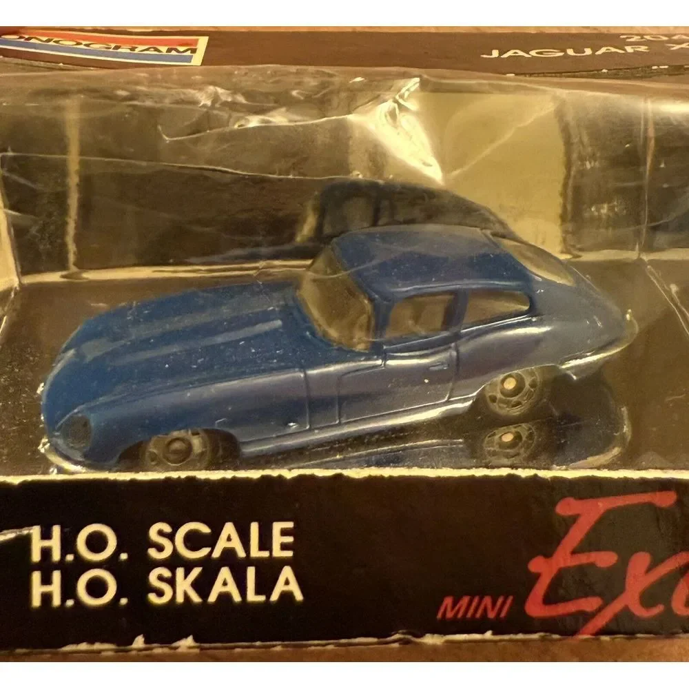 1989 Monogram Models Mini‎ Exacts JAGUAR XKE Model 2040 1:87 Scale NIB