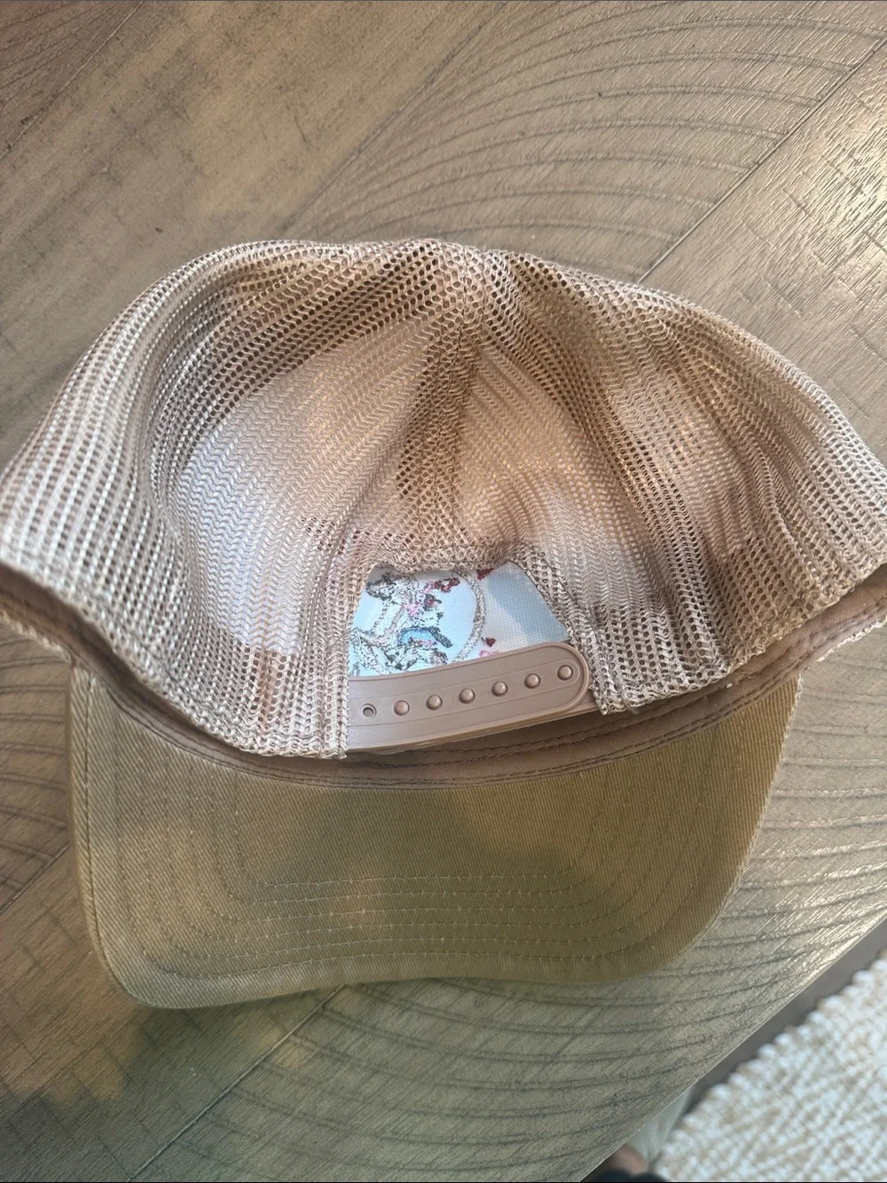 American Eagle Outfitters casual trucker