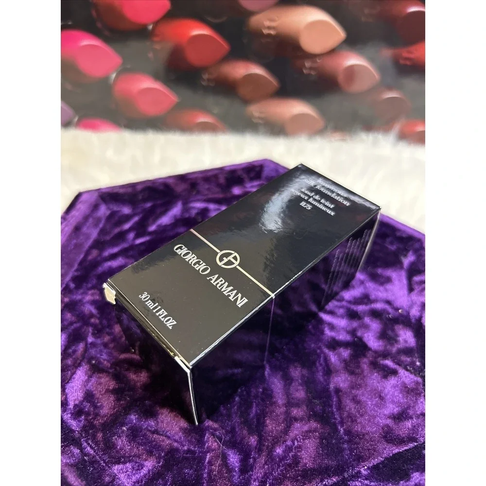 Giorgio Armani 30ml foundation 1oz