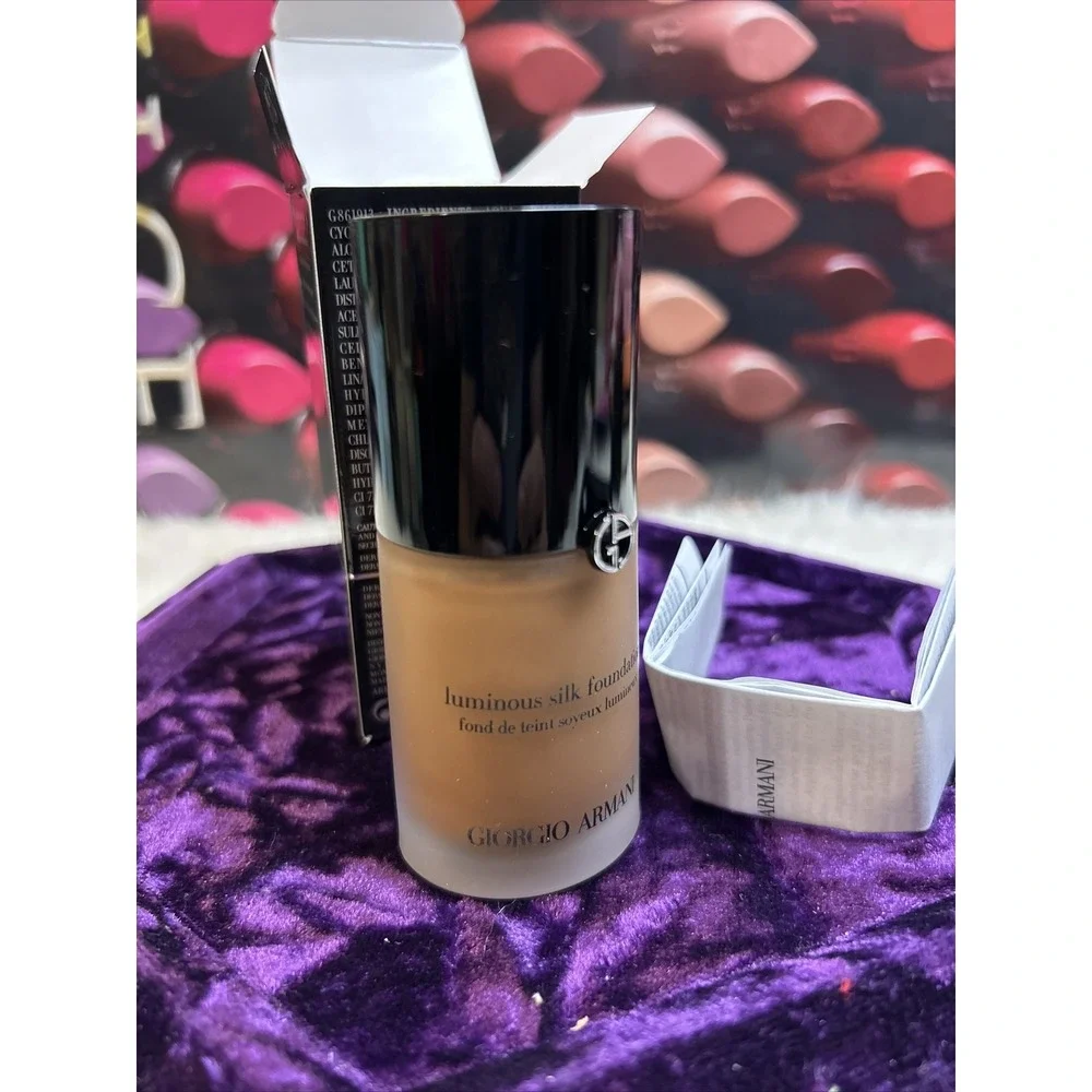 Giorgio Armani silk shade box