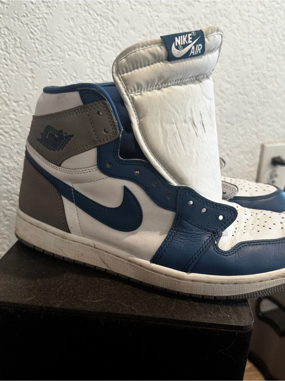 Nike high top