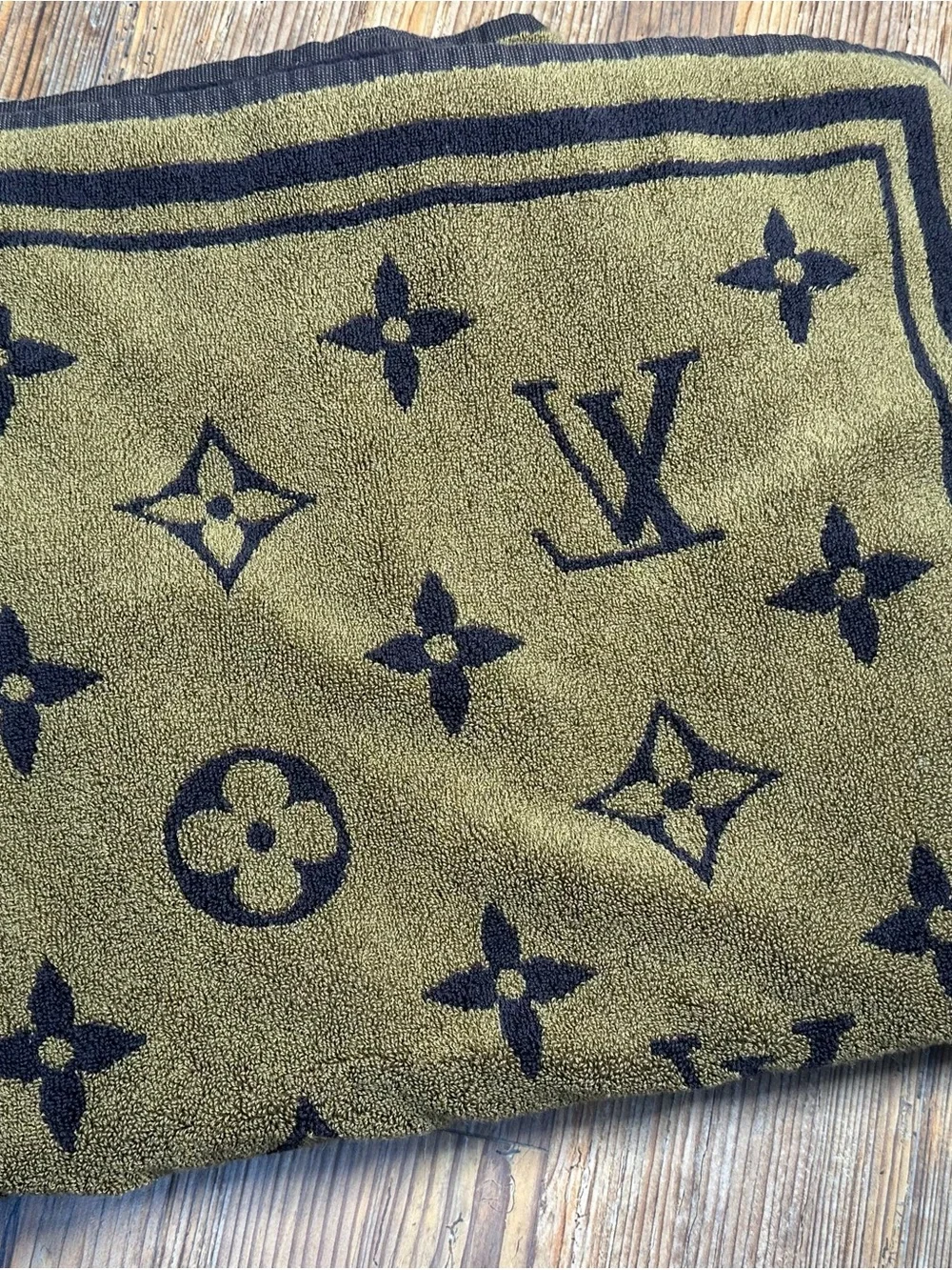 Louis Vuitton luxurious louis
