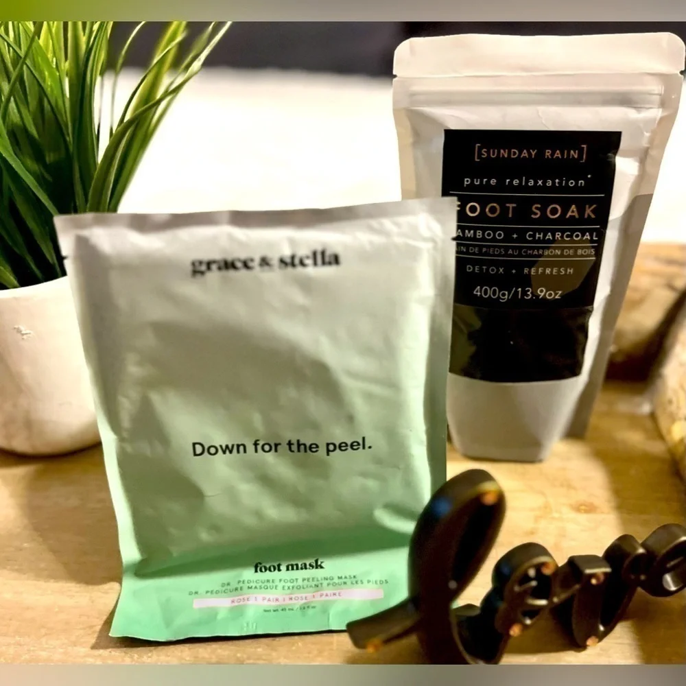 🖤SELF CARE! Grace & Stella foot peel mask AND Sunday Rain relaxation foot soak.