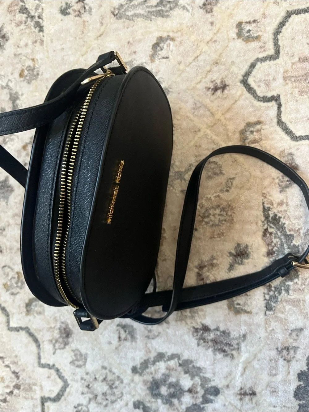 Michael Kors silhouette adjustable