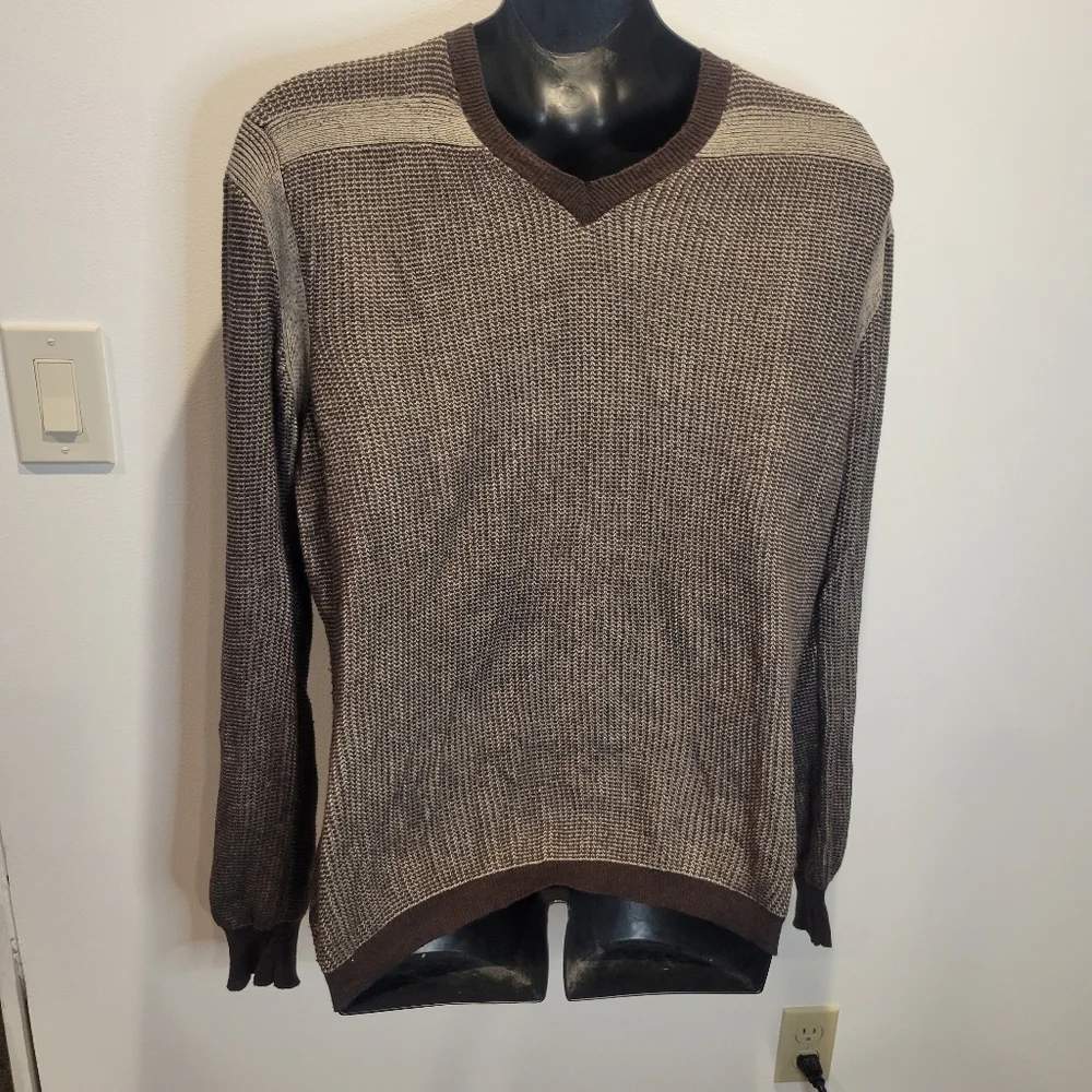 Converse x john varvatos brown/tan long sleeves sweater flaw