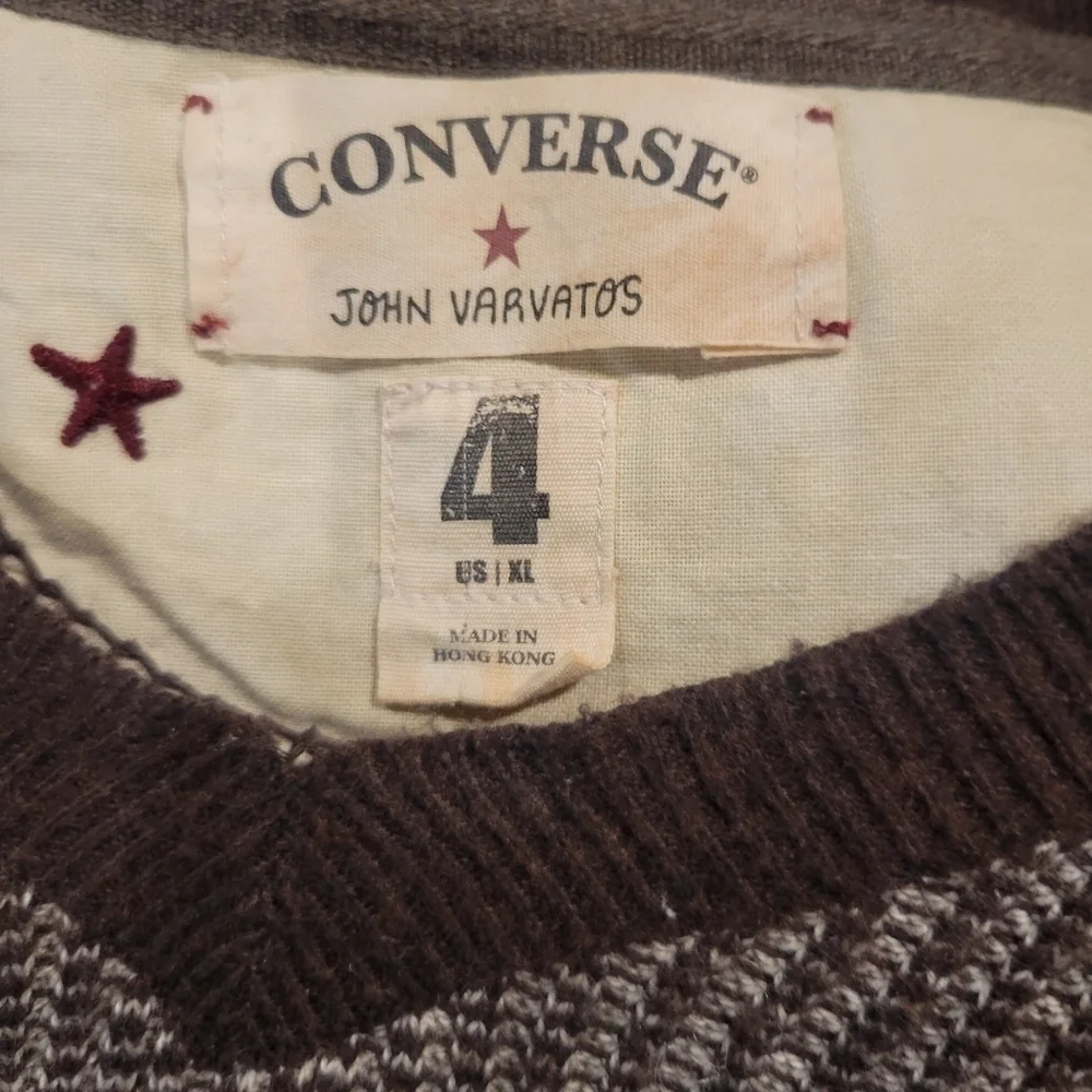 Converse brown pullover