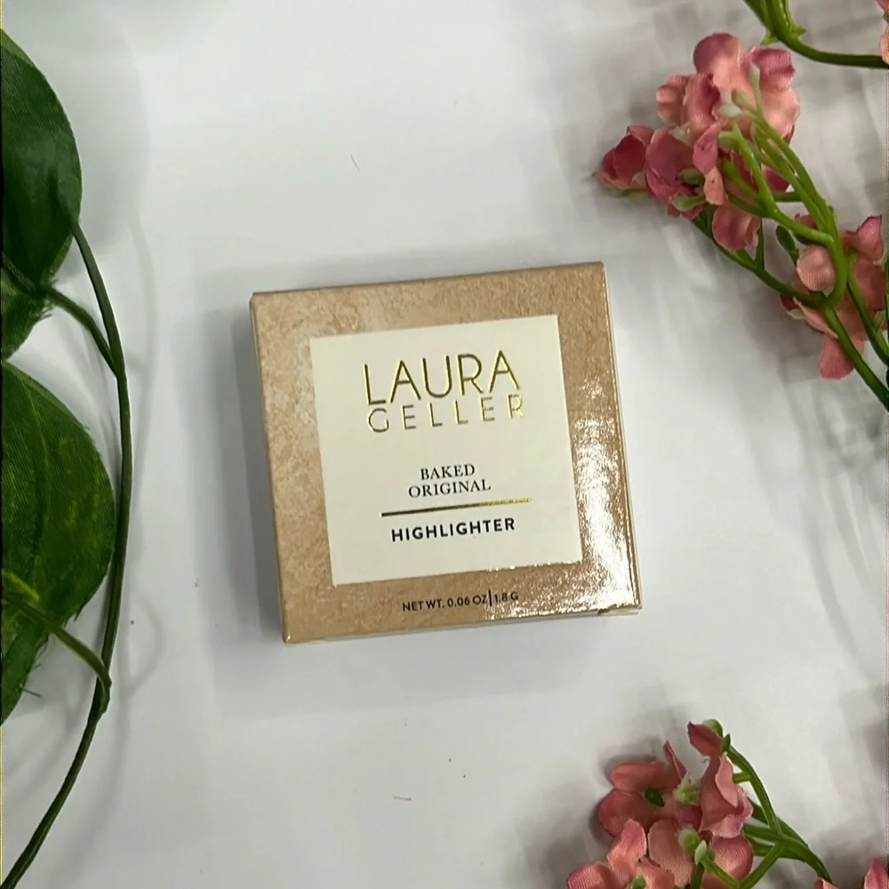 NEW Laura Geller Baked Highlighter French Poodle