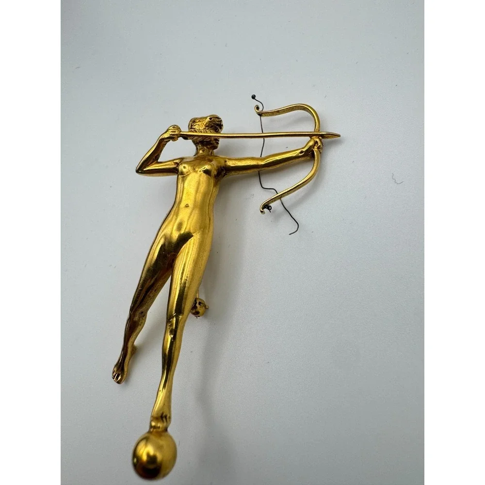 Philadelphia Museum of Art bow string