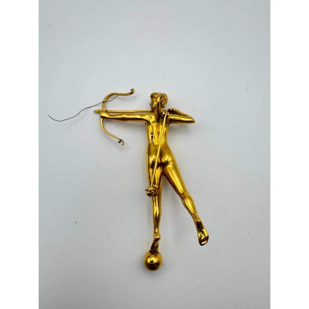 Philadelphia Museum of Art bow string