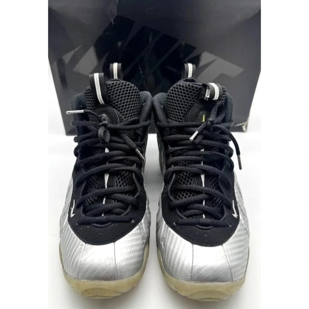 Nike little posite
