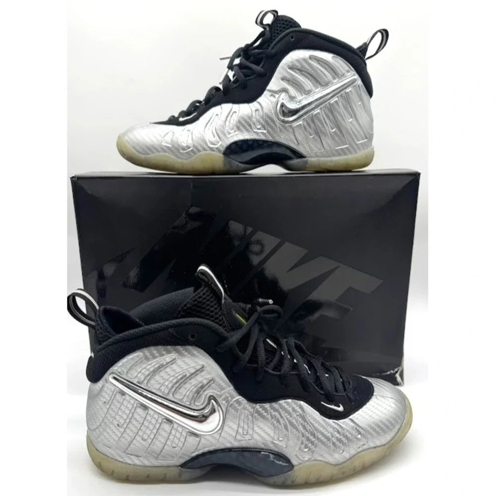 Nike little posite