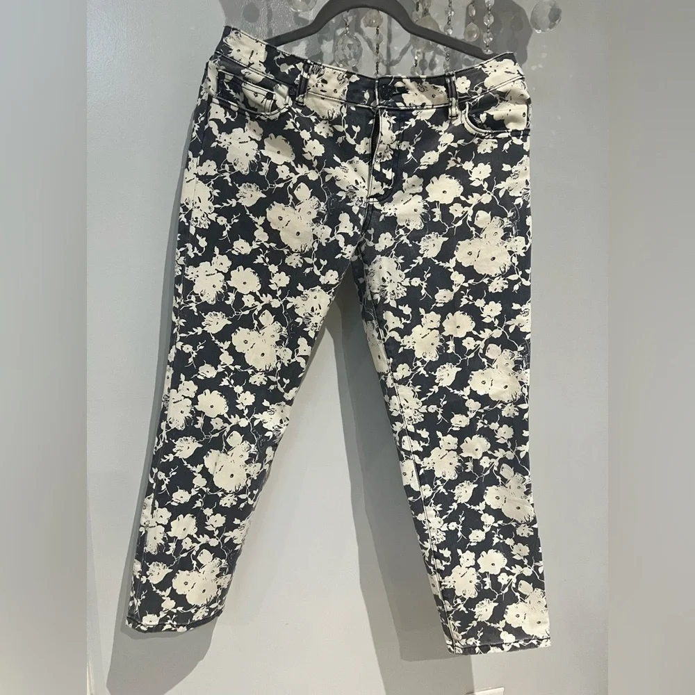 Tory Burch stylish floral
