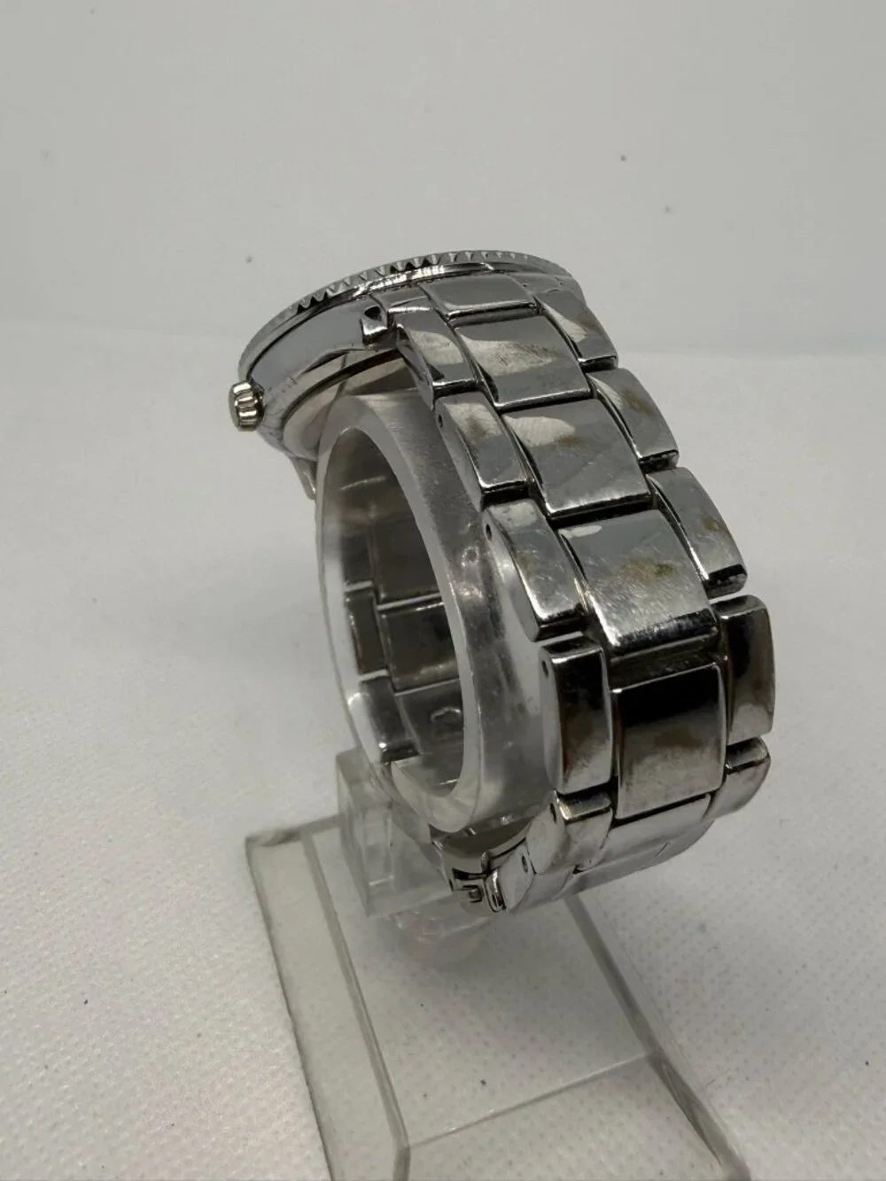 Relic casual fold