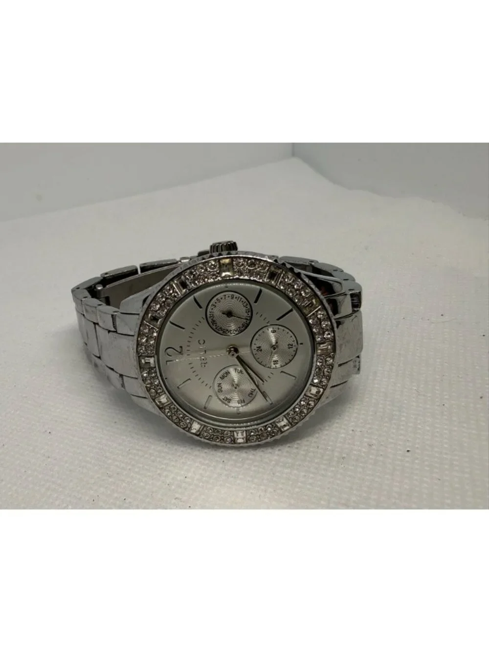 Relic without bracelet