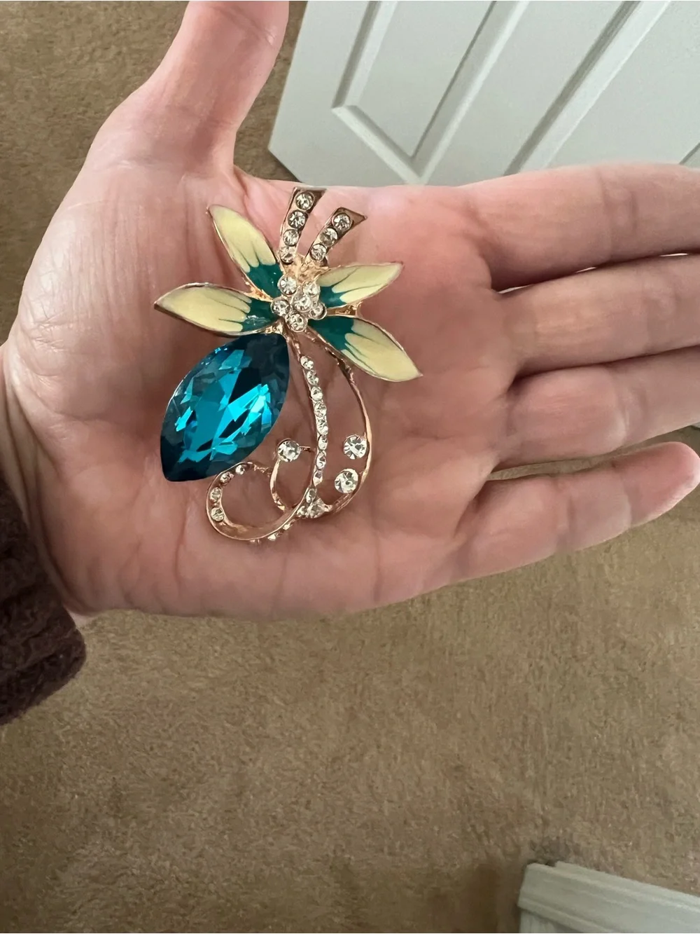 N/A elegant sparkling