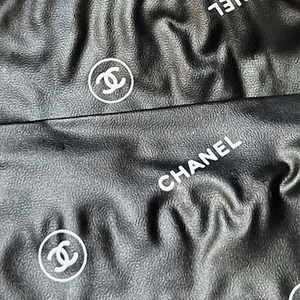 CHANEL parfums satin