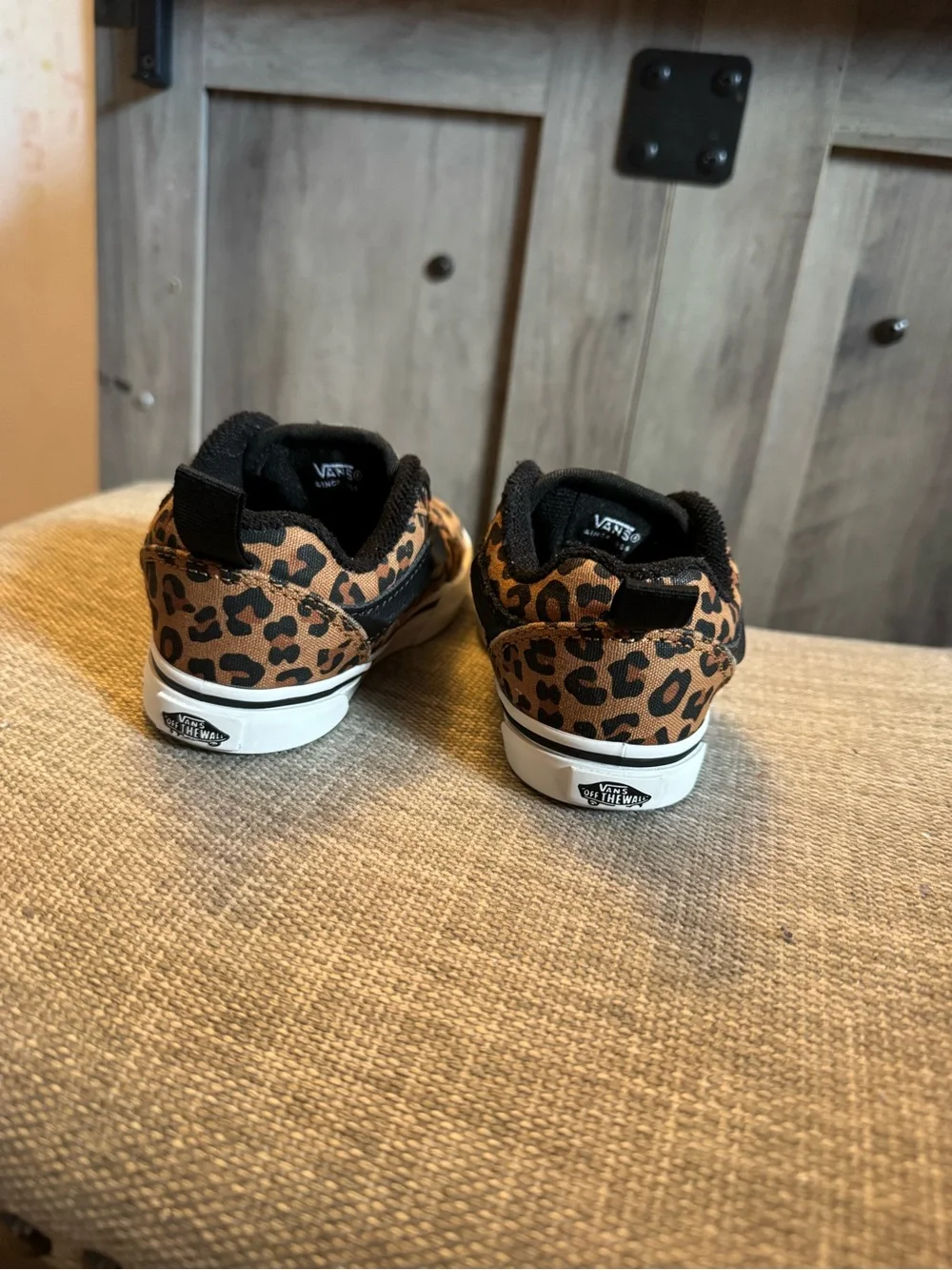 Vans leopard print