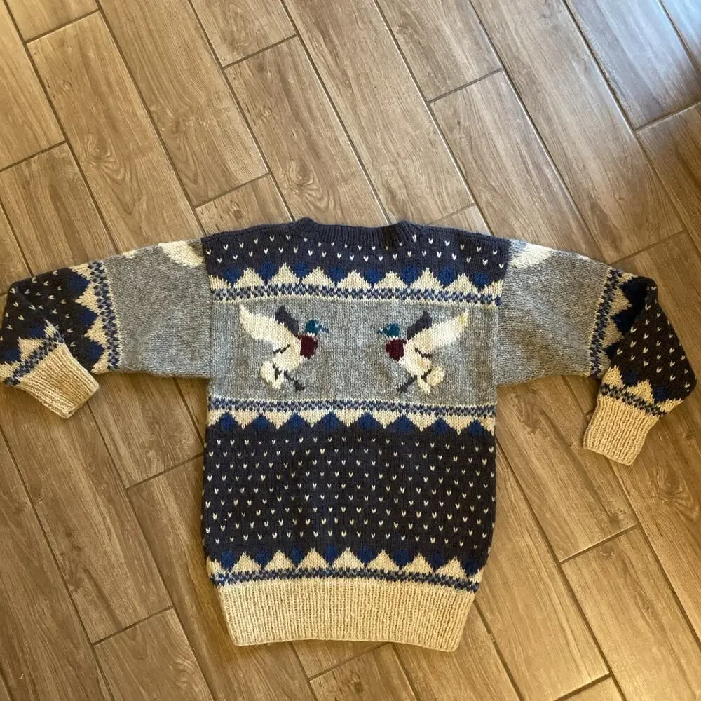 Woolrich Duck Mallard Graphic Knit Sweater Pullover 100% Wool Size Medium