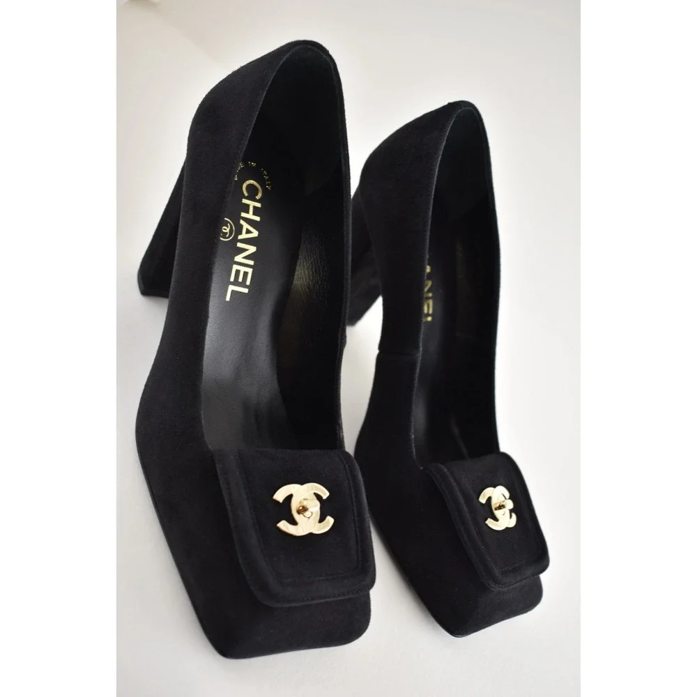 CHANEL 26s brand