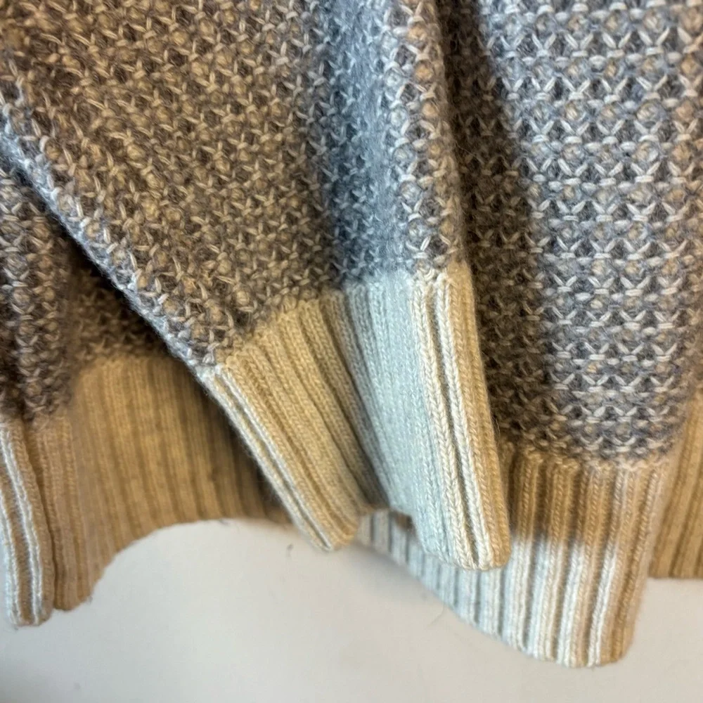 Bridge &‎ Burn Classic Crewneck wool blend Sweater in Light Gray size M