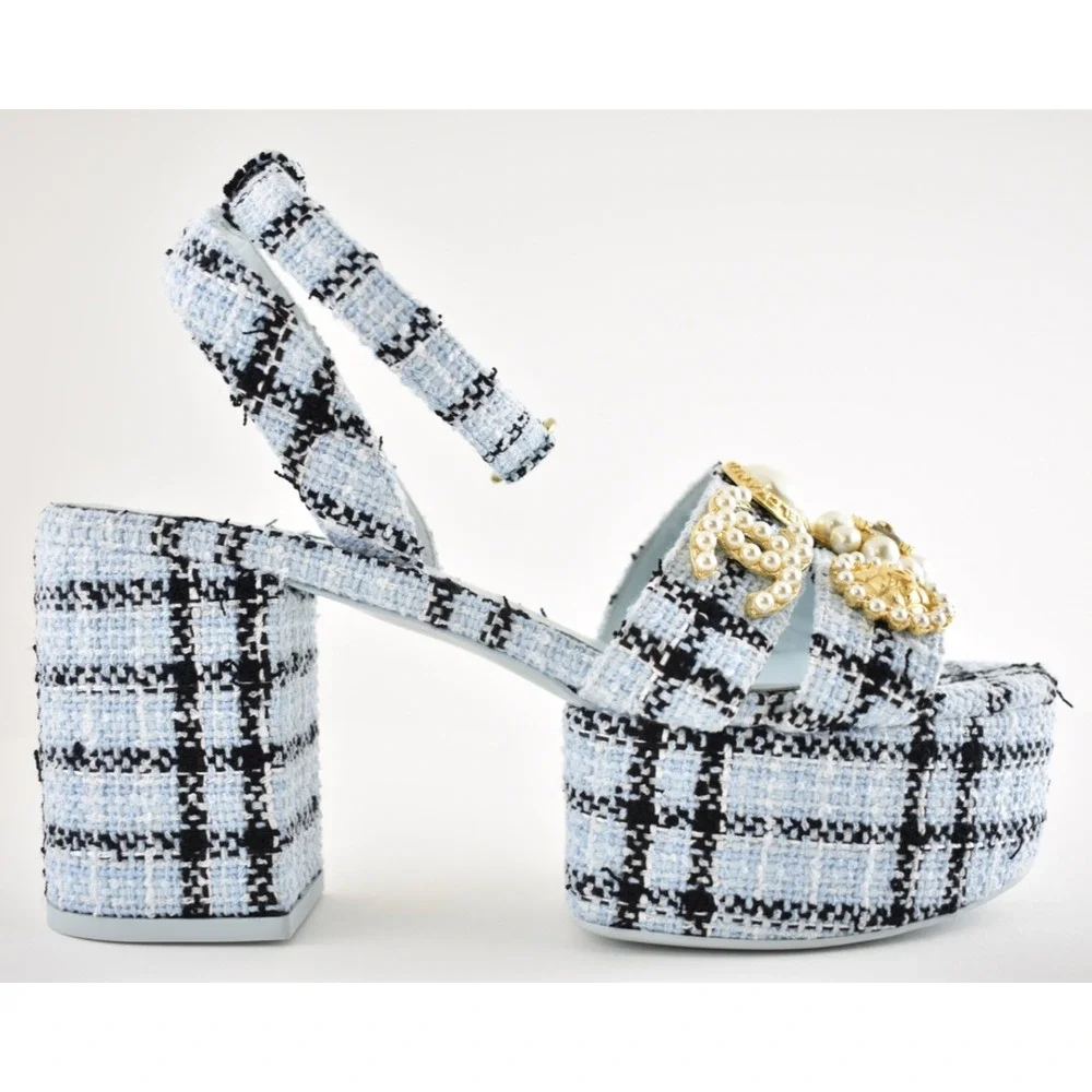 CHANEL 25s blue