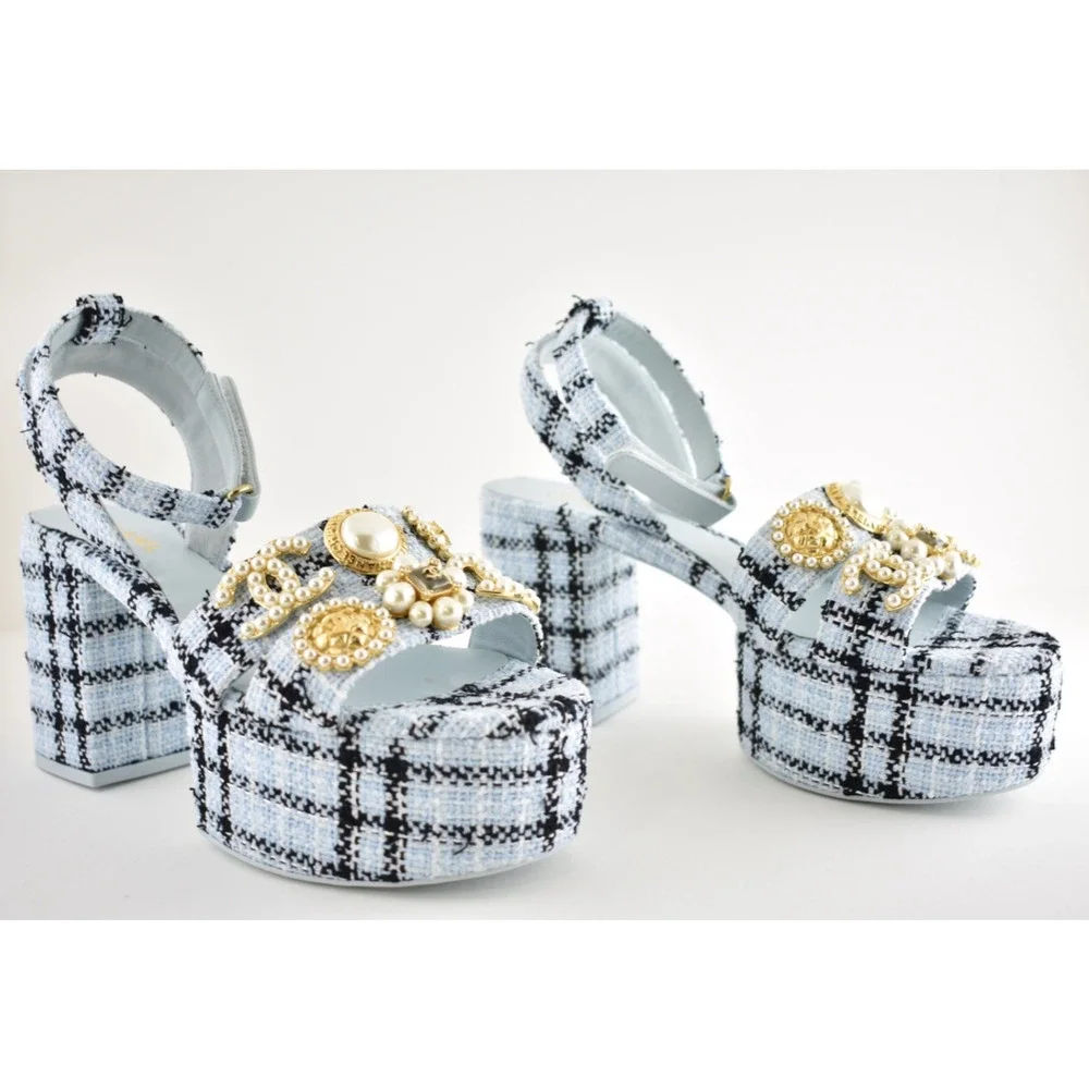 CHANEL 25s blue