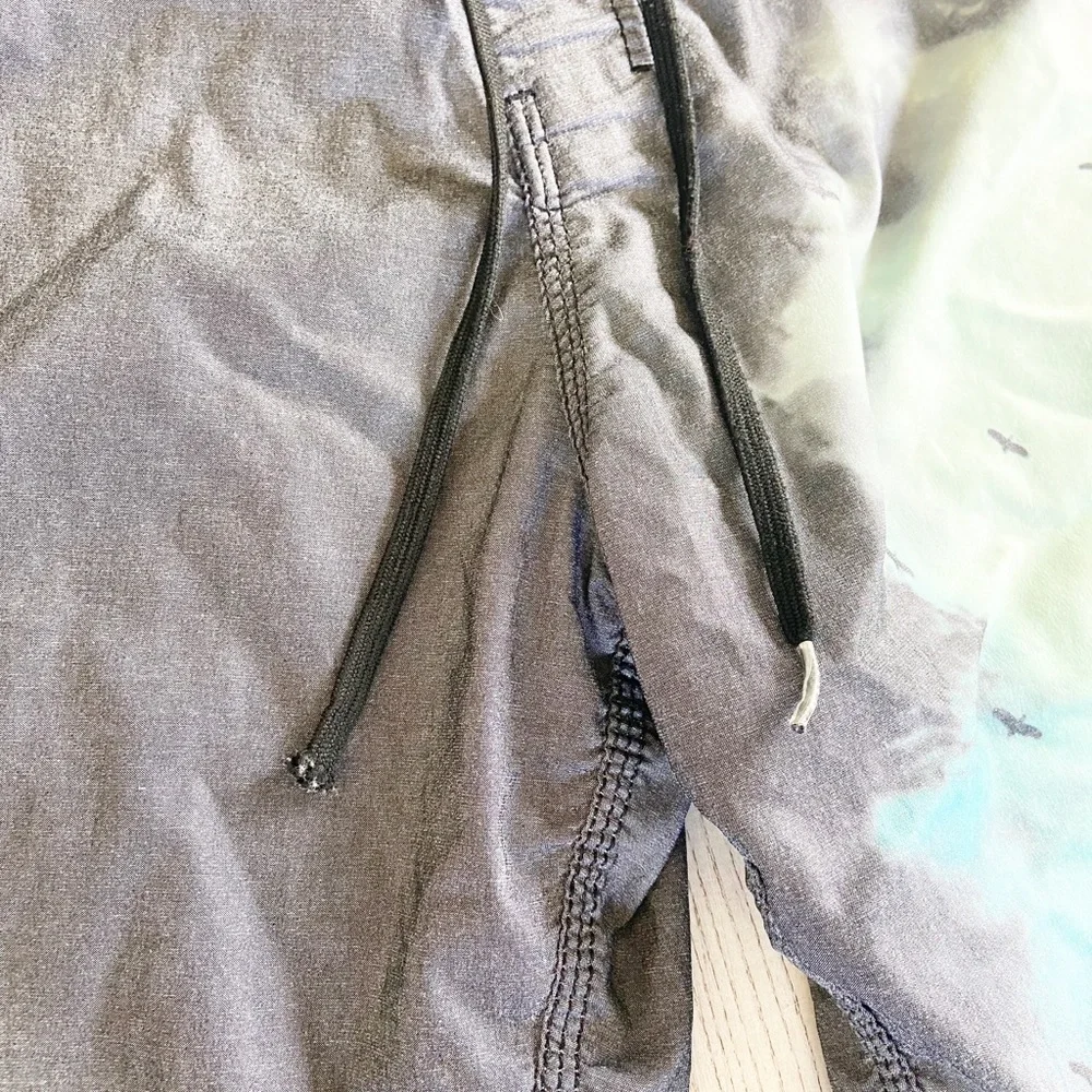 Billabong white mike