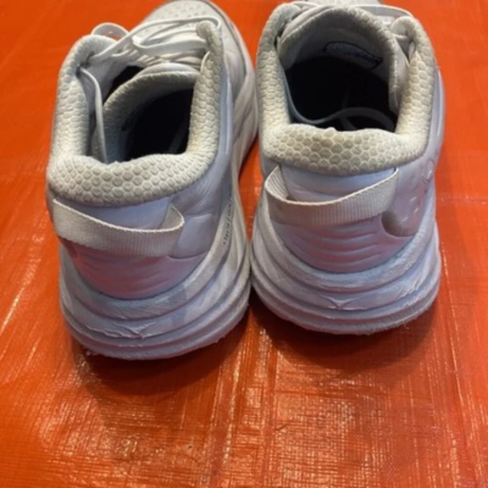 N/A hoka one