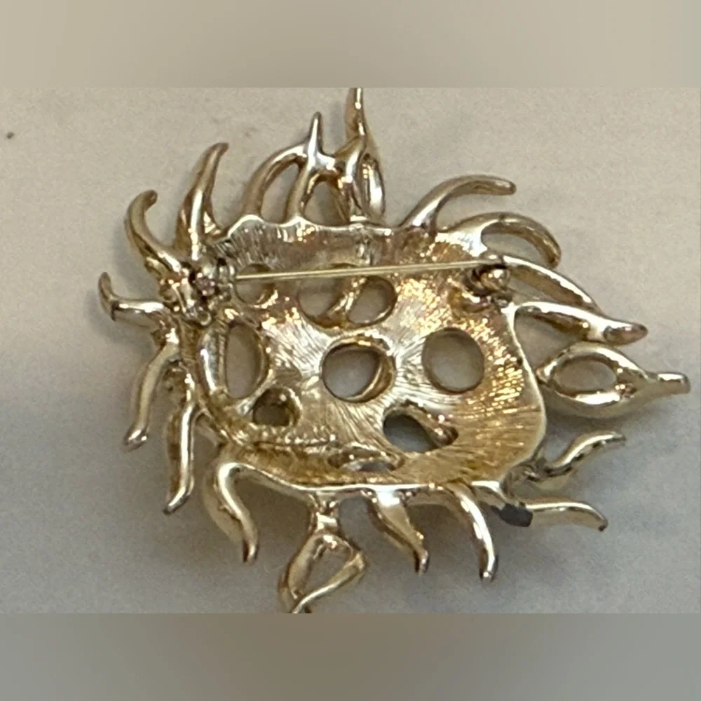 Sarah Coventry elegant gold