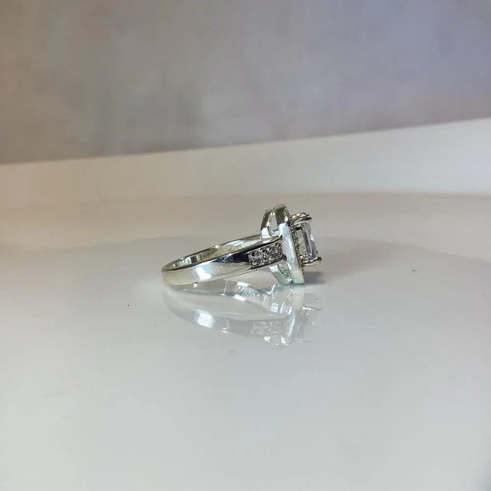 Other silver toned