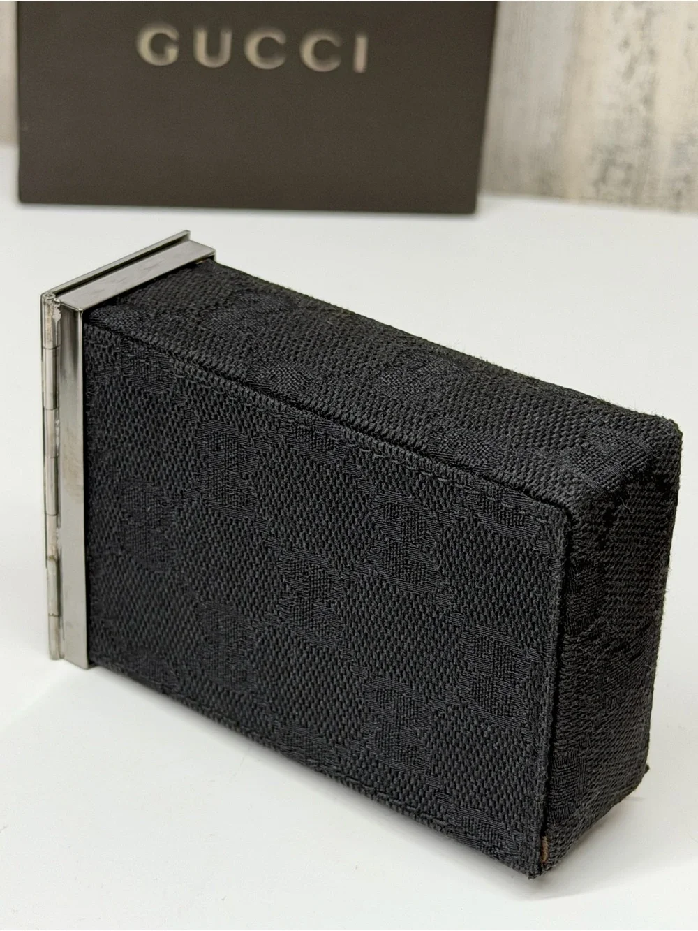Gucci elegant black