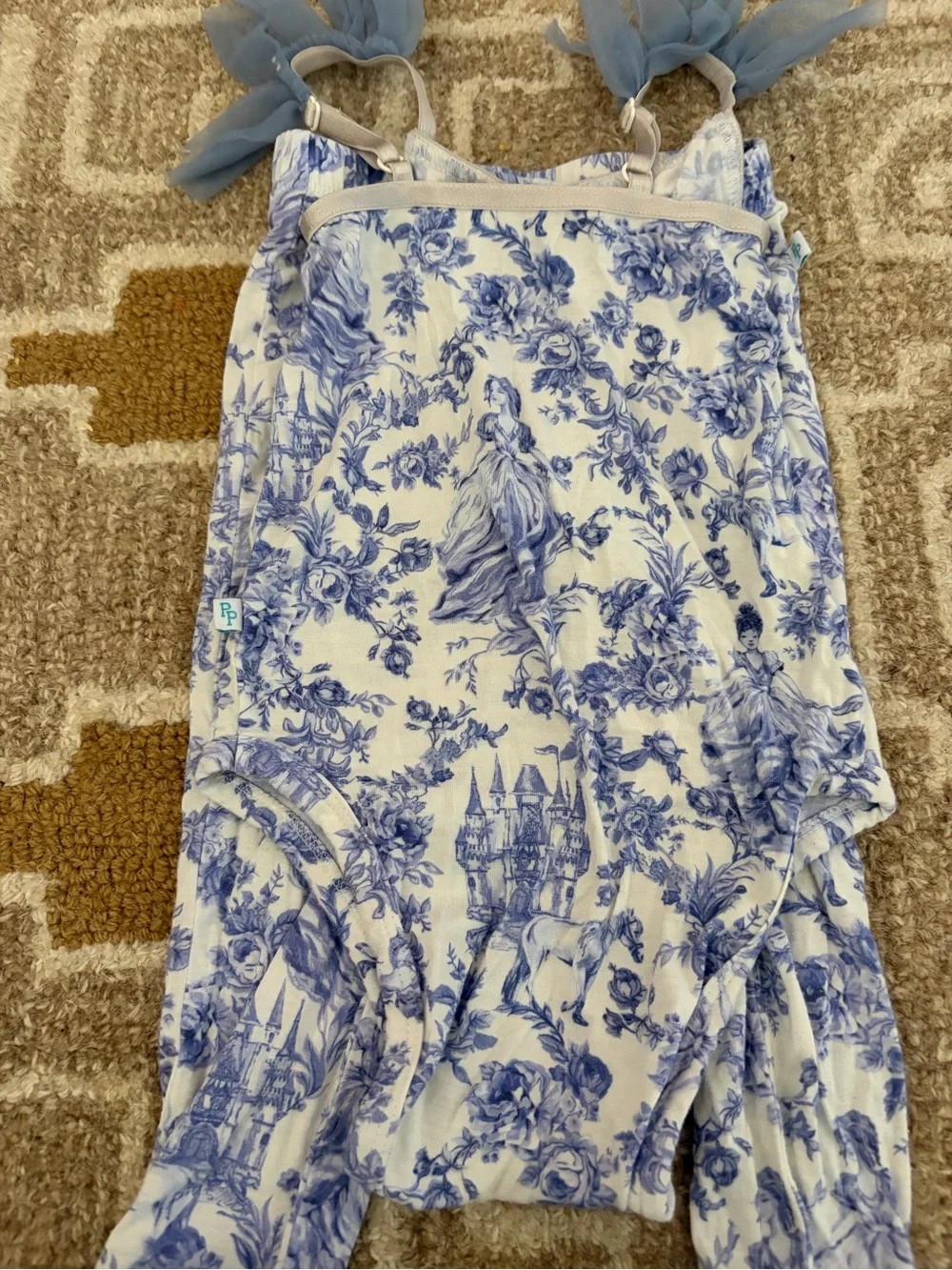 Posh Peanut soft toile