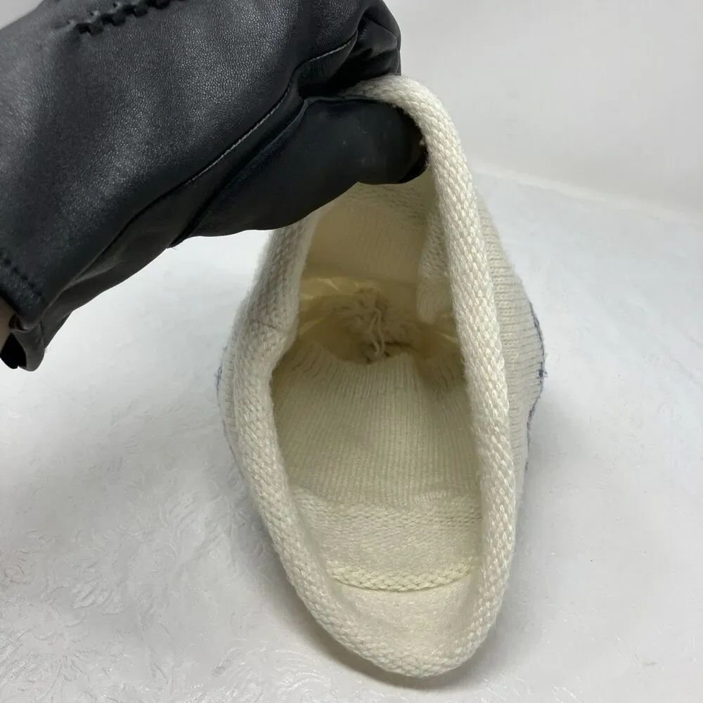 Unbranded shape knit stains