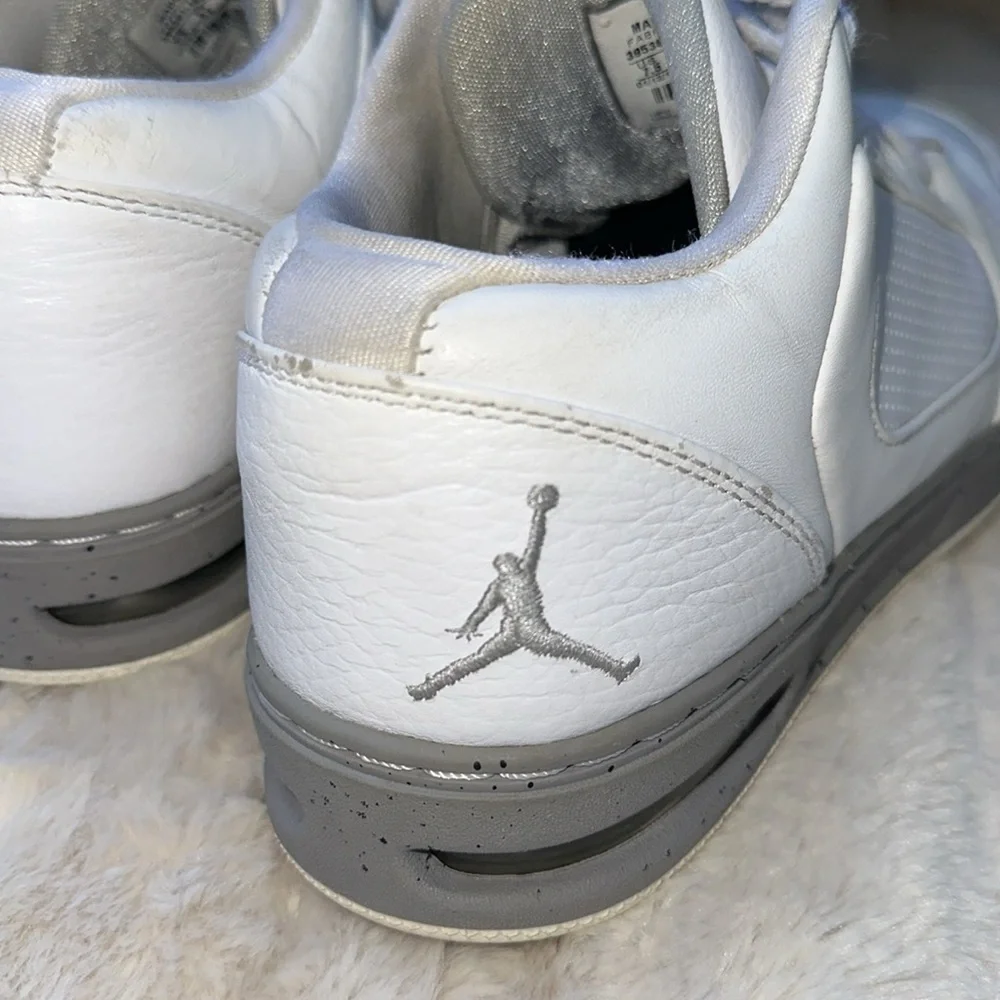 Jordan low mid