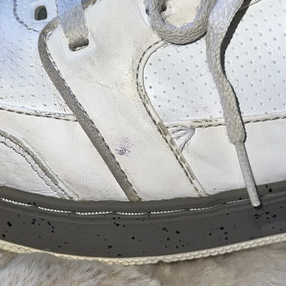 Jordan low mid