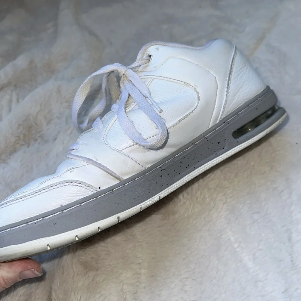 Jordan low mid