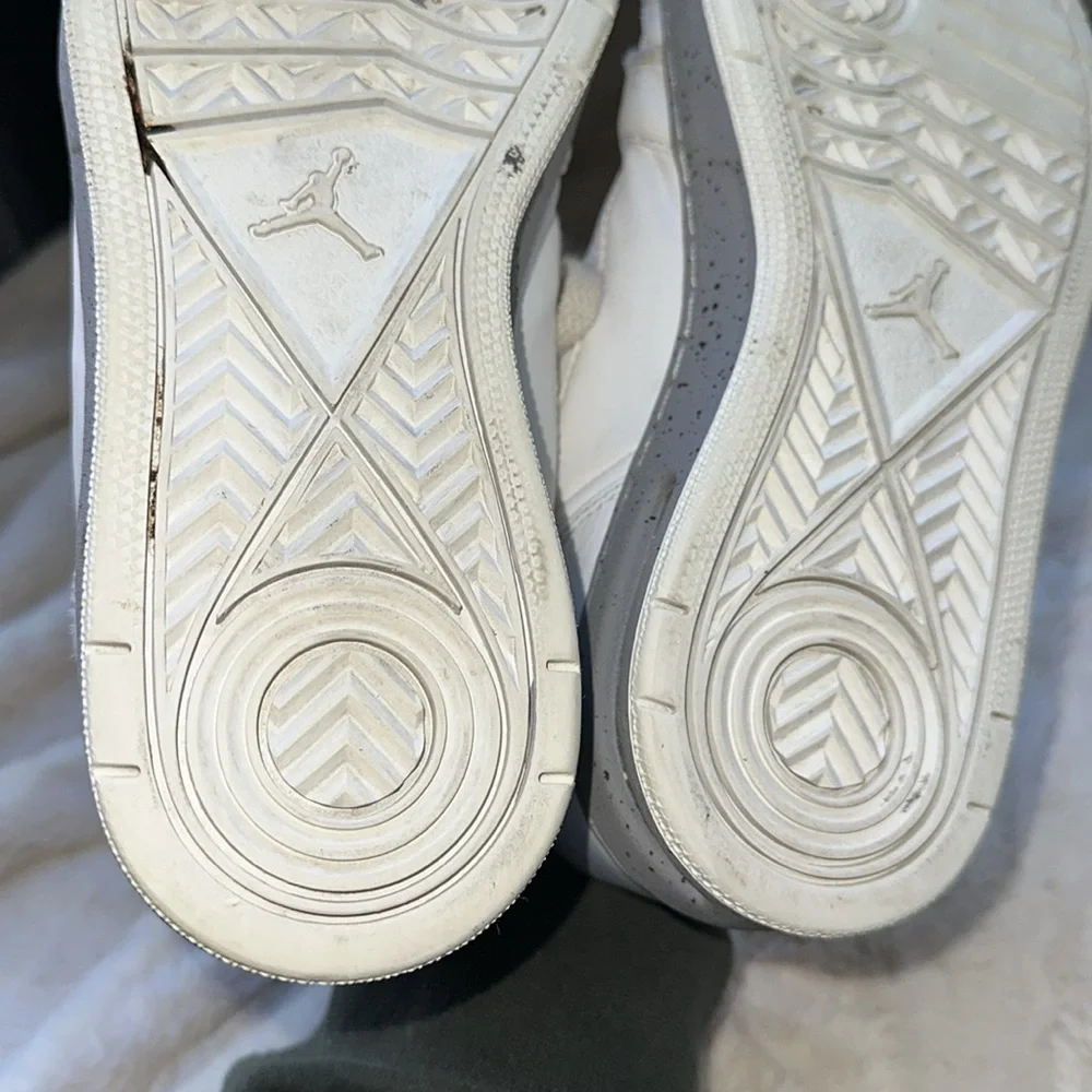 Jordan low mid