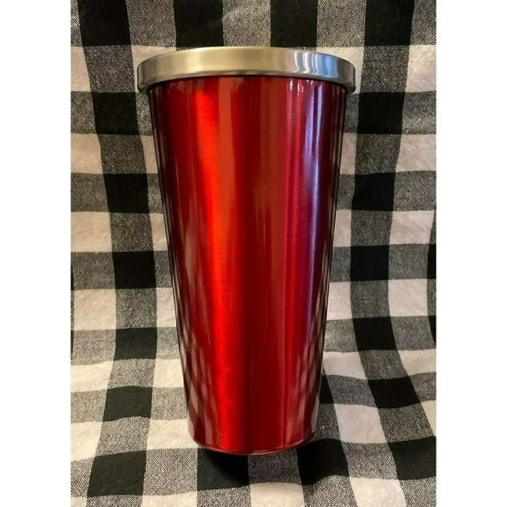 Starbucks straw no red