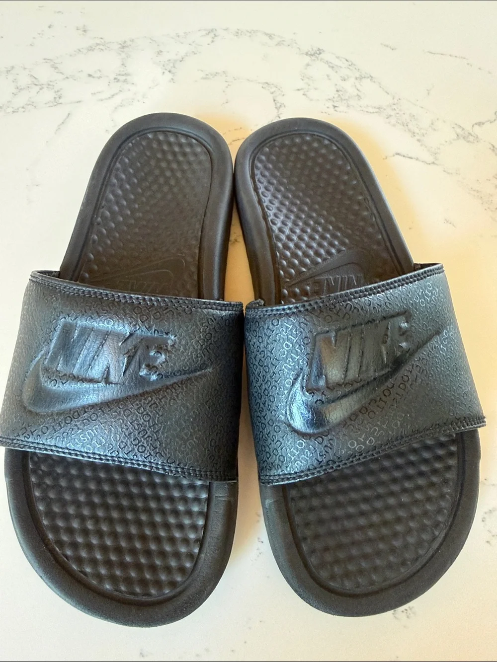 Nike Benassi JDI slides sandals in triple black Color men’s size 7